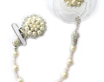 Pacifier clip, Bling pacifier clip, pacifier holder, baby bling pacifiers, baptism pacifier clip, christening pacifier clip, swarovski paci