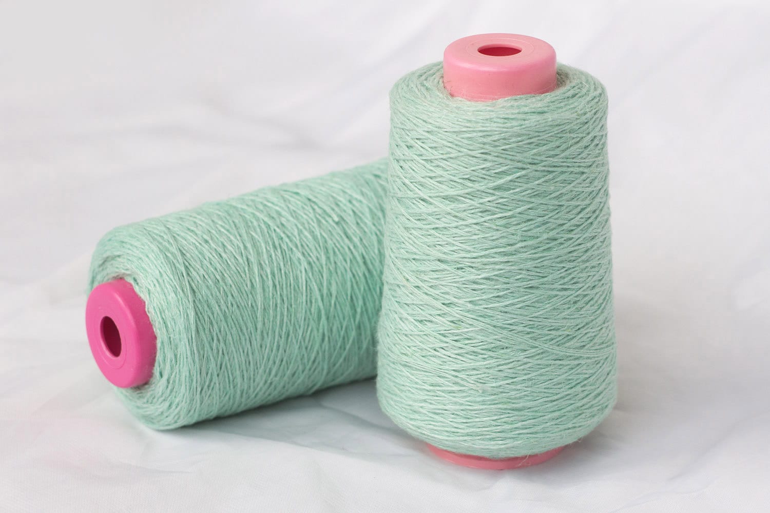 Linen yarn natural yarn mint yarn lightgreen yarn summer