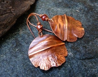 Copper jewelry Round copper earrings Fold formed jewelry Flame patina earrings Dangle & Drop earrings Hammered copper OOAK Artisan jewelry