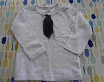 Maternity gift: Longsleeve with crochet tie
