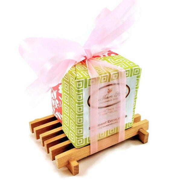 Soap Gift, 2 Soaps with soap dish gift, Mother's Day Gift, Birthday Gift, Gift Set, Vegan gift, Christmas Gift, Housewarming Gift