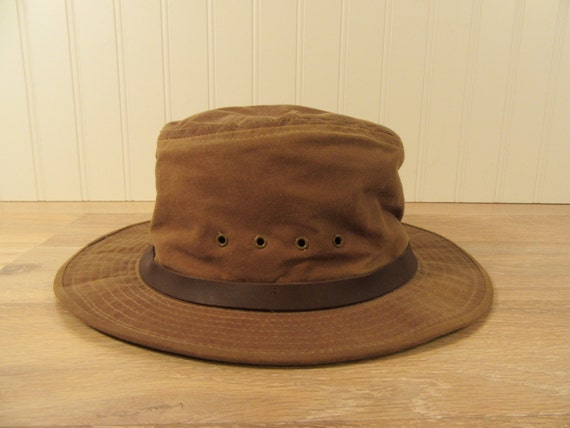 Nice LL Bean waxed cotton rimmed hat size M fine condition
