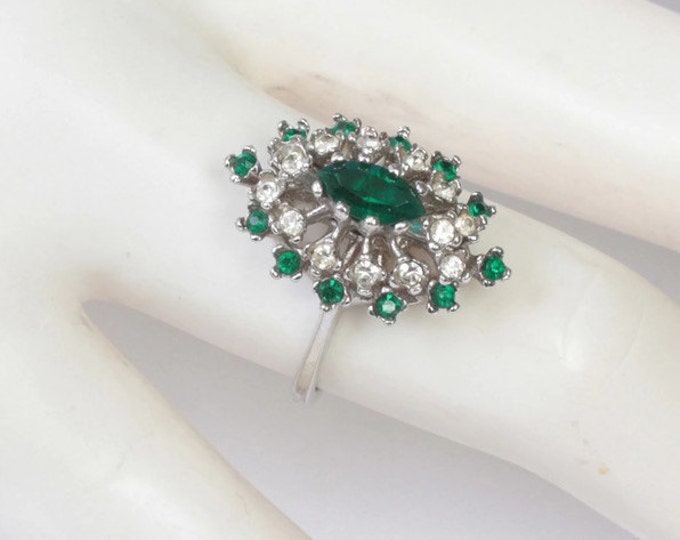 Green Crystal Rhinestone Ring Clear Accents 18K HGE Size 7.25 Vintage