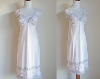Vintage 60s Slip, Pink Lace Slip, Blue Embroidered Slip, Van Raalte Slip, Nylon Slip, 60s Lingere, Pink Negligee, Small Medium Bust 34