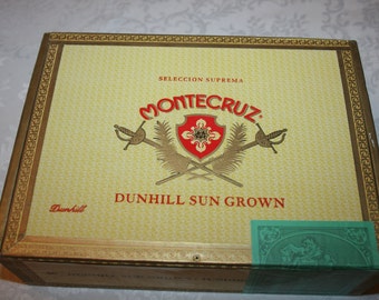 Vintage Montecruz Dunhill Sun Grown Juniors Cigar Box Excellent Condition Cigars Craft Collectible Display Accent