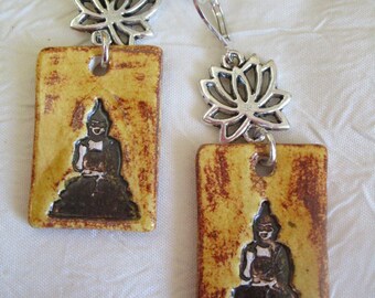 Ravissantes boucles d'oreilles en céramique et métal argenté "Bouddha"