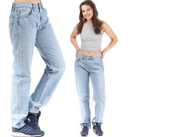 Distressed Levis 501 Mom Jeans Well Worn High Waist Levis Vintage Jeans Boyfriend Denim Light Faded Stonewash Pants Trousers W32 L32 Medium