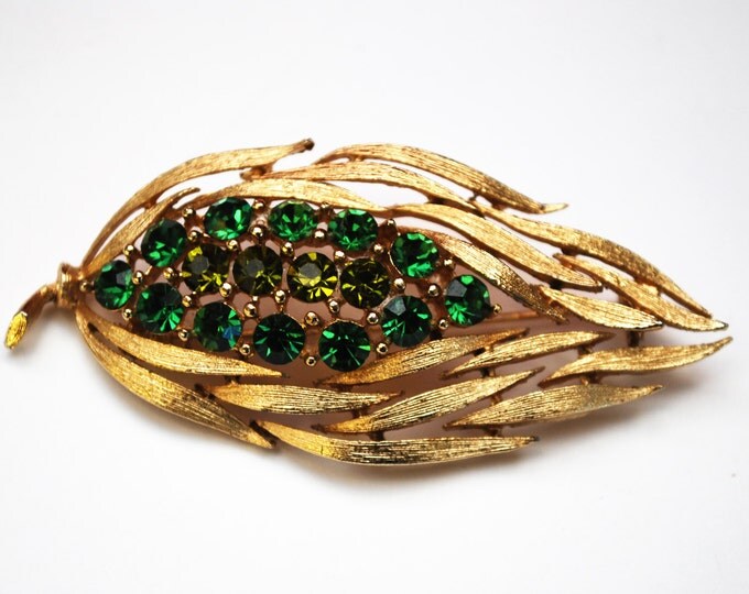 Lisner green Rhinestone Brooch - gold tone Flower leaf - Mid Century pin