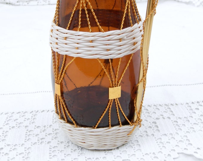 Vintage French 1960s Mid Century Amber Glass Bottle with Metal Wire and White Plastic Decoration, Retro Home Interior, Kitch 1970 Bottle Vintage French 1960s Mid Century Amber Glass Bottle with Metal Wire and White Plastic Decoration, Retro Home Interior, Kitch 1970 Bottle