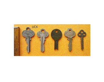 Skeleton Keys - Set Lot Vintage Antique (5) Flat Old Skeleton Keys - Metal Steampunk Lock Locks Collection Corbin Russwin Corbin Yale