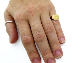 Pinky ring. Monogram ring. Unisex ring. monogram ring. Initial ring. Gift for her. Gold signet ring. Personalized ring. initial ring.1732