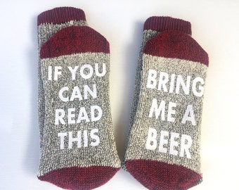 Beer socks, Groomsmen gift, funny socks, If you can read this bring me a beer, Gift for him, Wine socks, gift for dad, Wedding party gift