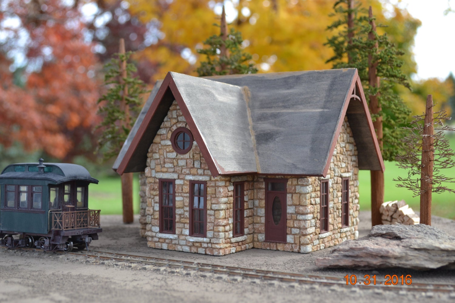 O or On30 Scale Stone Railroad Depot Hydrocal KIT. On30 RR