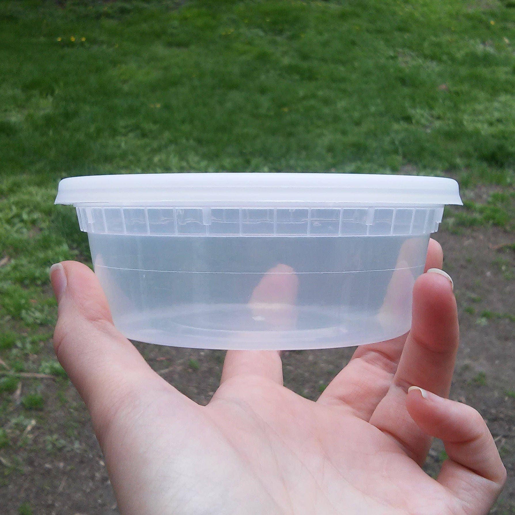 8-oz-plastic-containers-with-lids-clear-slime-container