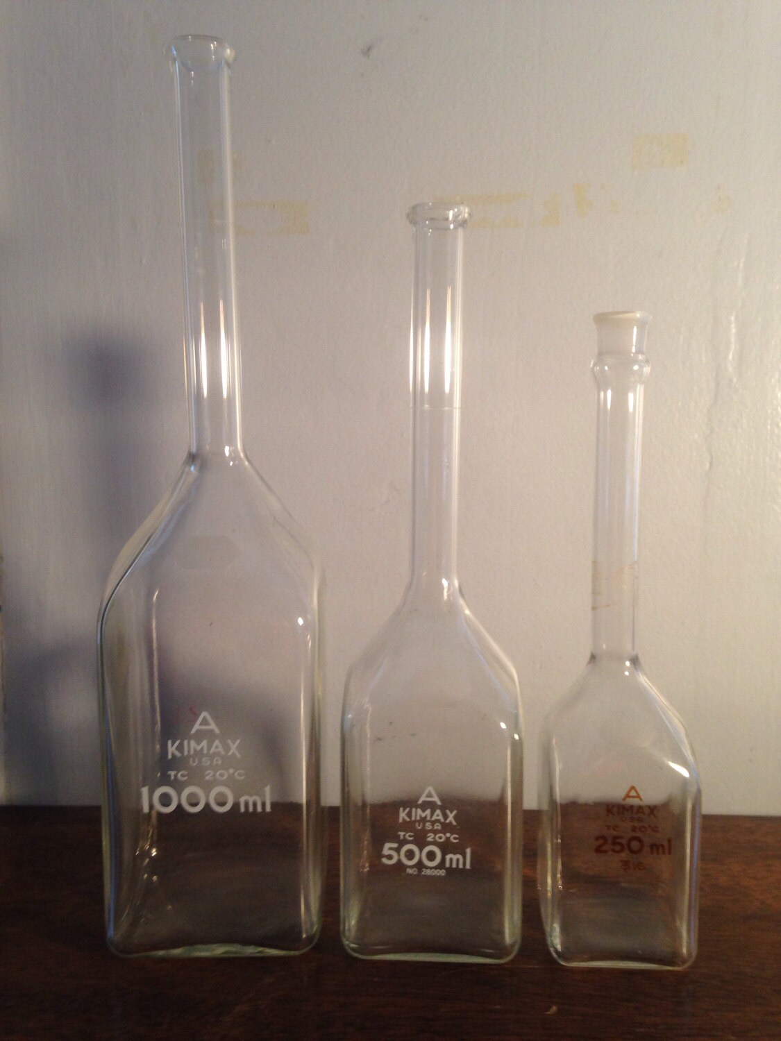 vintage 1960s laboratory glassware set of 3 square flasks