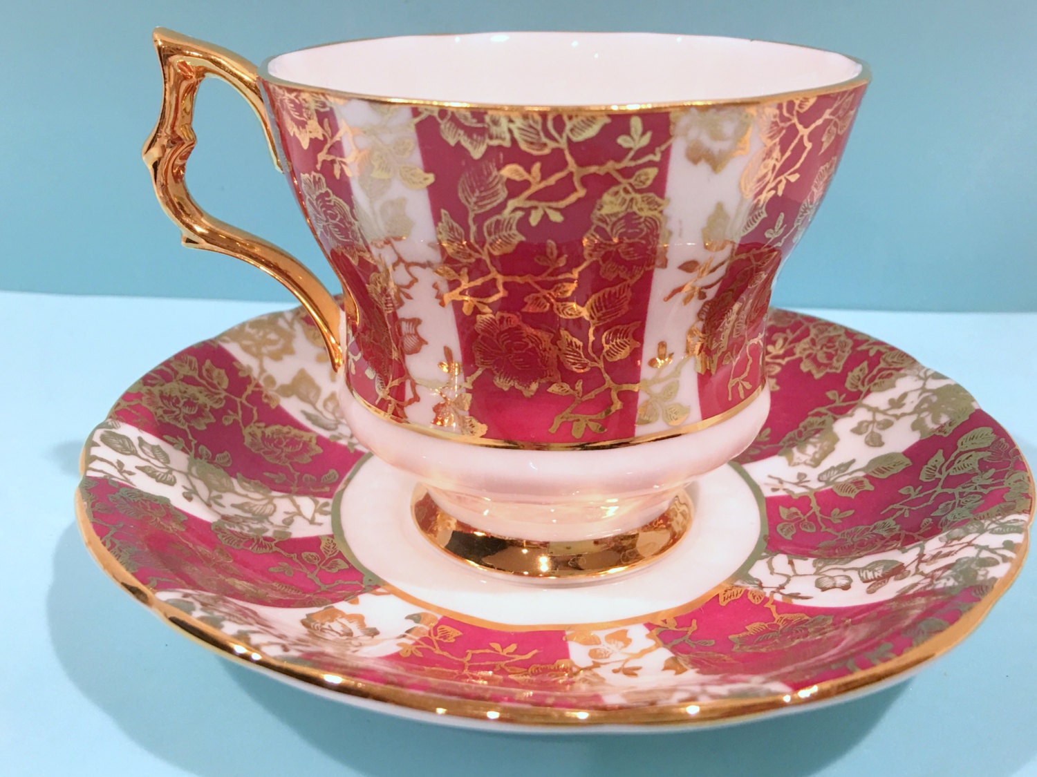 Pinwheel Royal Windsor Tea Cup and Saucer, Red Gold Tea Cups, Tea Cups