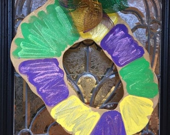 Wooden King Cake Mardi Gras Door Hanger
