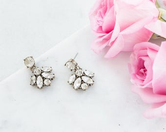 Bridesmaid Jewelry, Bridesmaid Earrings, Bridal Crystal Flower Drop Earrings, Statement Earrings, Bridesmaid Gift, Bridal Jewelry