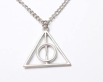 Deathly Hallows jewelry, Deathly Hallows necklace silver hogwarts, Harry Potter jewelry, harry potter fan jewelry, wizard, magnificent beast