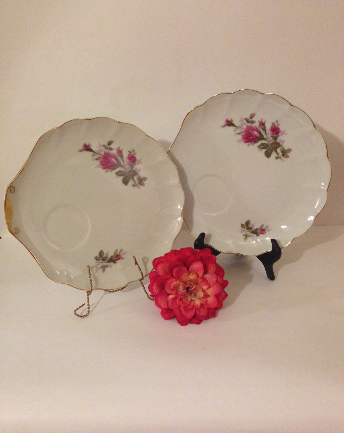 Vintage Shell Luncheon Plate Set of 2 Porcelain Gold Trim Hand