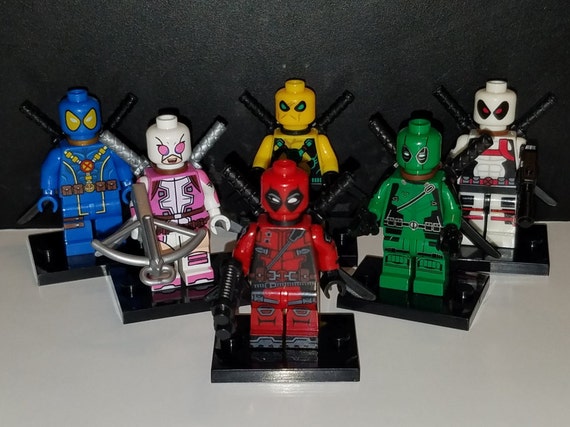 yellow deadpool lego