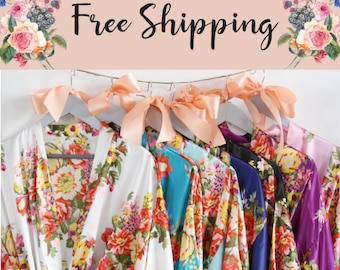 Set of 6, Bridesmaid robes, floral bridesmaid robes, floral robe, bridesmaid pajama set, satin robe, bridesmaid gifts, bridal party robes.