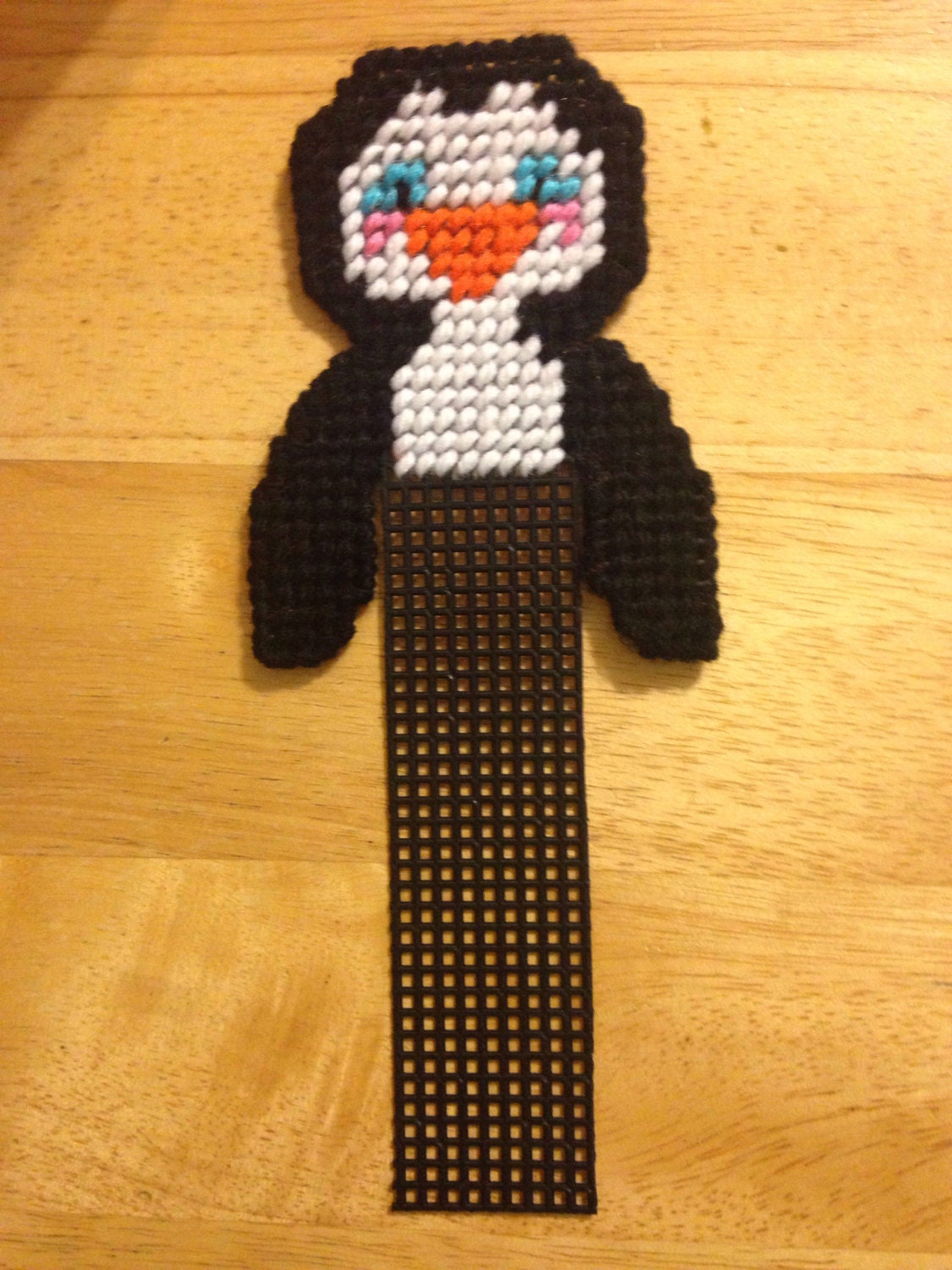 Penguin Bookmark // Needlepoint On plastic Canvas // Animal