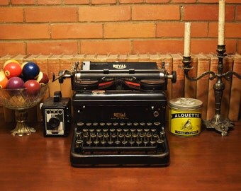 Antique Royal Manual Typewriter - Tested & Working - Glass Keys - Made in USA