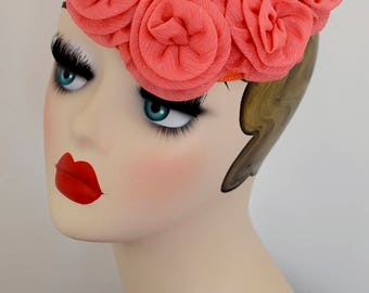 Pillbox Hat Fascinator Flower Corail Roses Bibi Fifties