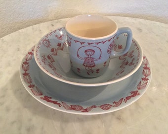 Vintage Stavanger Flint Norway Child's Plate, Bowl And Mug Set. Designed By Kari Nyquist. Pattern STA20.