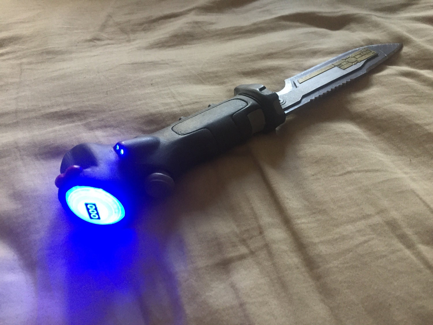 Data Knife Titanfall 2 electronic verison