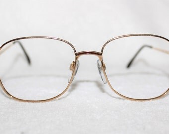 Vintage Womens Luxottica Sara Goldtone Metal Eyeglass Frame, NOS, Avant Garde, 52-16-135, New Old Stock Frame, Eyeglasses item 5