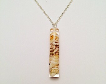 Shell Resin Pendant - Shell Jewelry - Beach Necklace - Resin Necklace - Shell Necklace - Resin Jewelry - Cream Shell Necklace - Minimalist