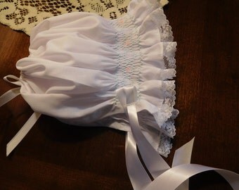 Hand Smocked Baby Bonnet size newborn