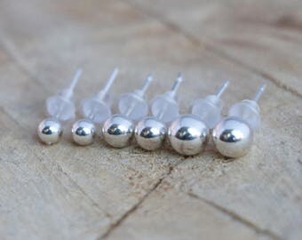 5 Pairs Stainless Steel Silver Round Ball Stud Earrings – Unisex Set