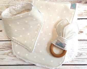 Gray and White X Baby Gift Set | Bandana Bib | Baby Shower Gift | Burp Cloth | Organic Teether | Gender Neutral Baby Gift |New Mom Baby Gift
