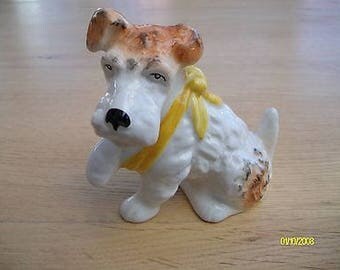 Vintage Sylvac Dog with Paw in a Sling - No. 1433