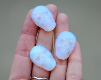 Opalite Skull Cabochon / White Opalite / 20x30mm / Skull Cabochon / CAB080