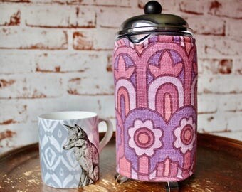 French Press Cosy in Vintage Fabric. Bodum Cosy. Retro Coffee Cosy. Retro Cafetiere Cosy. 1960s Fabric. Coffee Pot Cosy. Coffee Press Cosy.