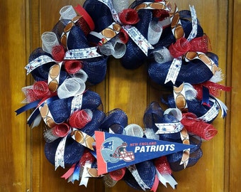 New England Patriots inspired Wreath - READY TO SHIP! - Wall Door Hanger Decoration - Sports Football Wreath - Man Cave Gift