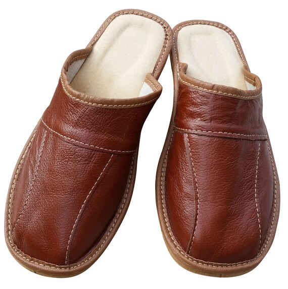 mens leather slippers size 10