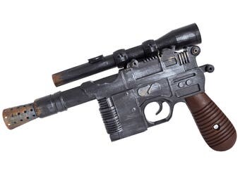 DL-44 Han-Solo blaster prop from Star Wars. Full scaled with holster