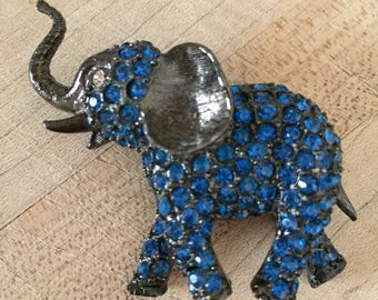 Blue Rhinestone Elephant Brooch / Amazing Dark Gray Blue Rhinestone Elephant Pin