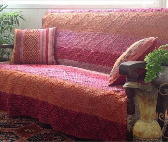 Bohemian rug | Peruvian frazada | colourful throws | wool blankets | vintage rug