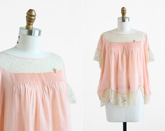 vintage 1920s blouse / 20s shirt / Pink Silk and Lace Boudoir Top