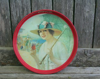 Girls At The Sea shore 1987 Coca Cola Round Serving Tray