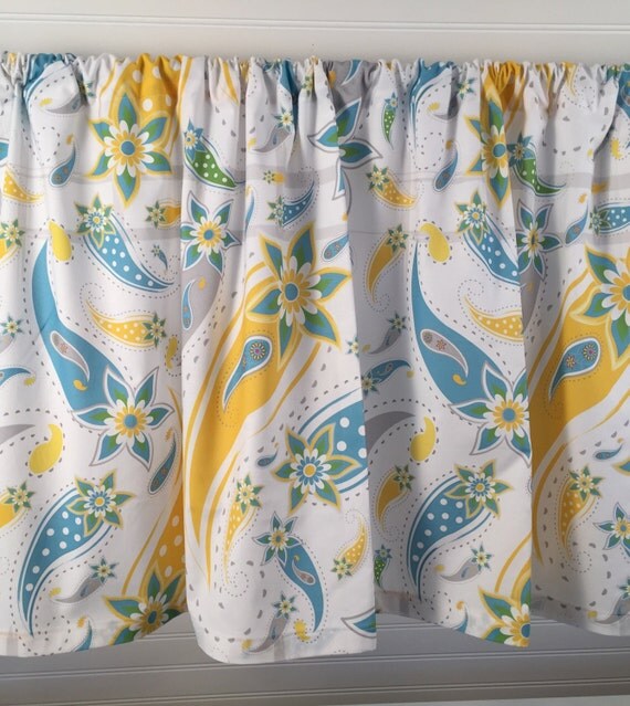 Paisley jaune & gris turquoise rideau jupe par paisleyladydesigns Rideaux Chalet décor