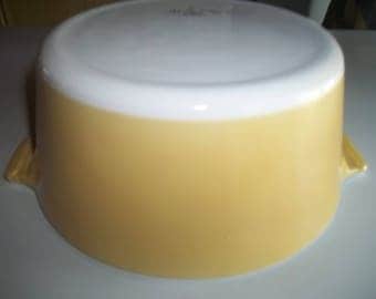Yellow AKA Harvest Gold , Corning Ware, Buffet Server, 1 3/4 Quart