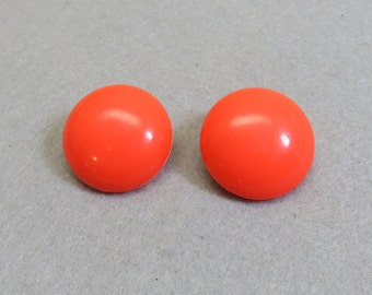 1960s Melon Colored Plastic Clip Earrings, Button Style Clip Earrings, Vintage Clip Ons
