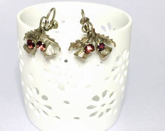 Vintage silver Screw ON Earrings, Stamped, violet rhinestones, Clearance Sale, Item No. S181